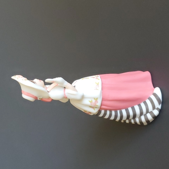 Avon Collectibles Mrs P.F.E Albee 1994 - Picture 7 of 10